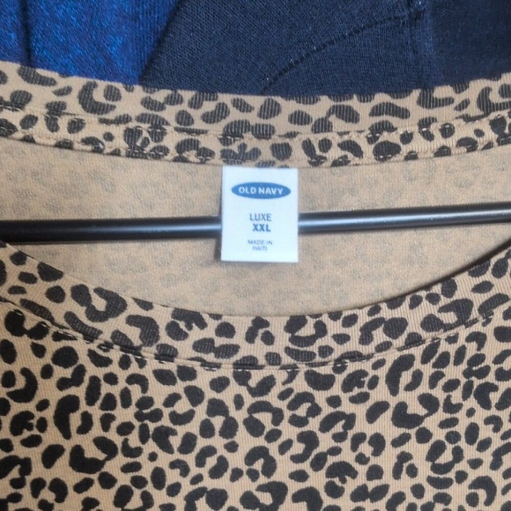 Women's Bundle of Casual Tops, Size XXL, New & NWOT - Picture 7 of 8